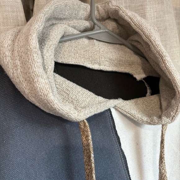 Upcycled Champion Sweatshirt - Picture 4 of 6